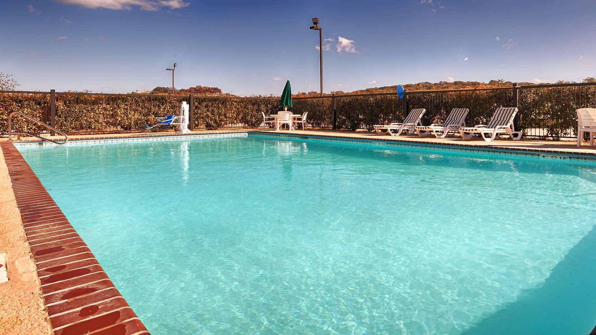 Best Western Plus Main Street Inn Brawley Bagian luar foto