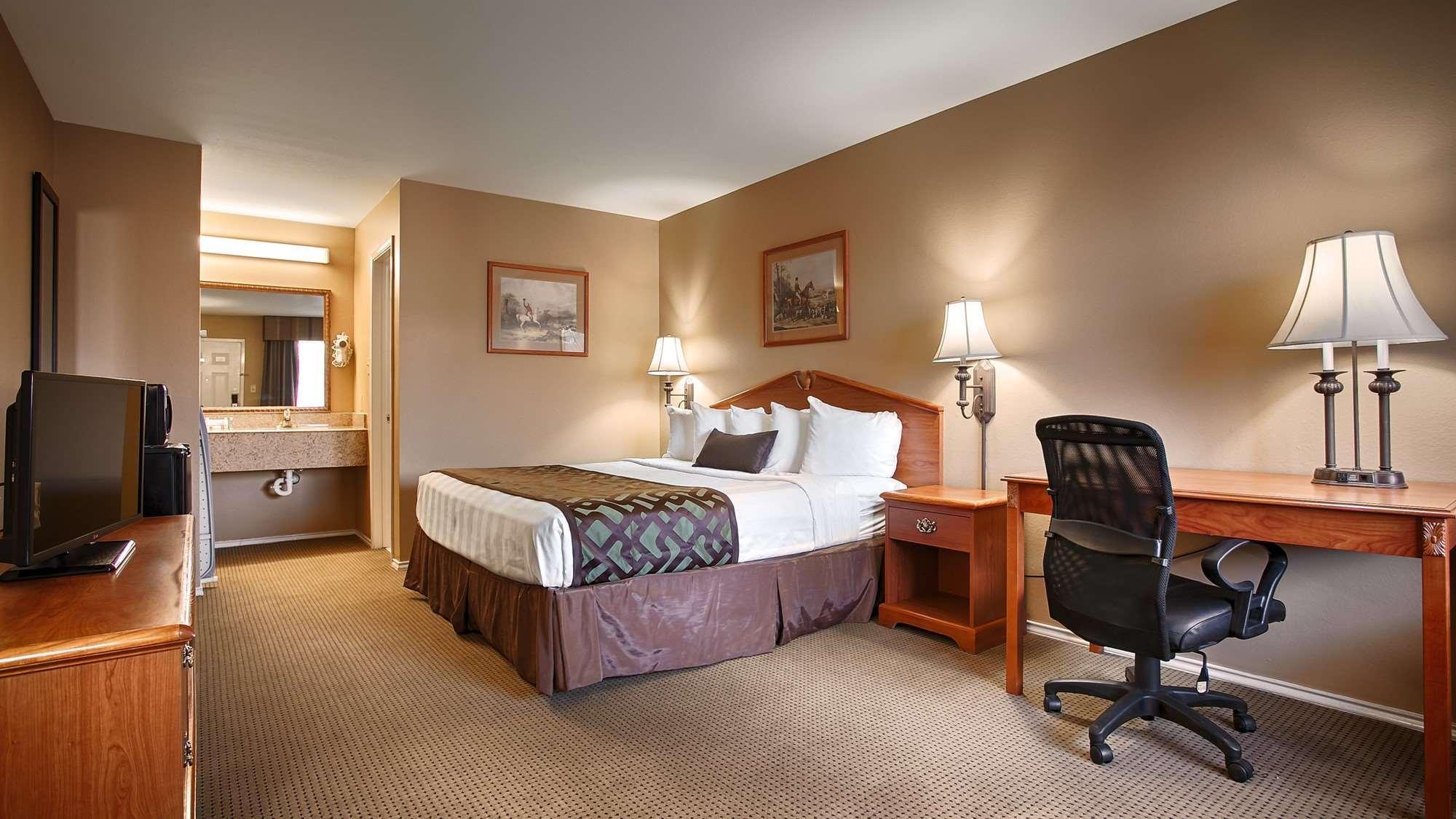 Best Western Plus Main Street Inn Brawley Bagian luar foto