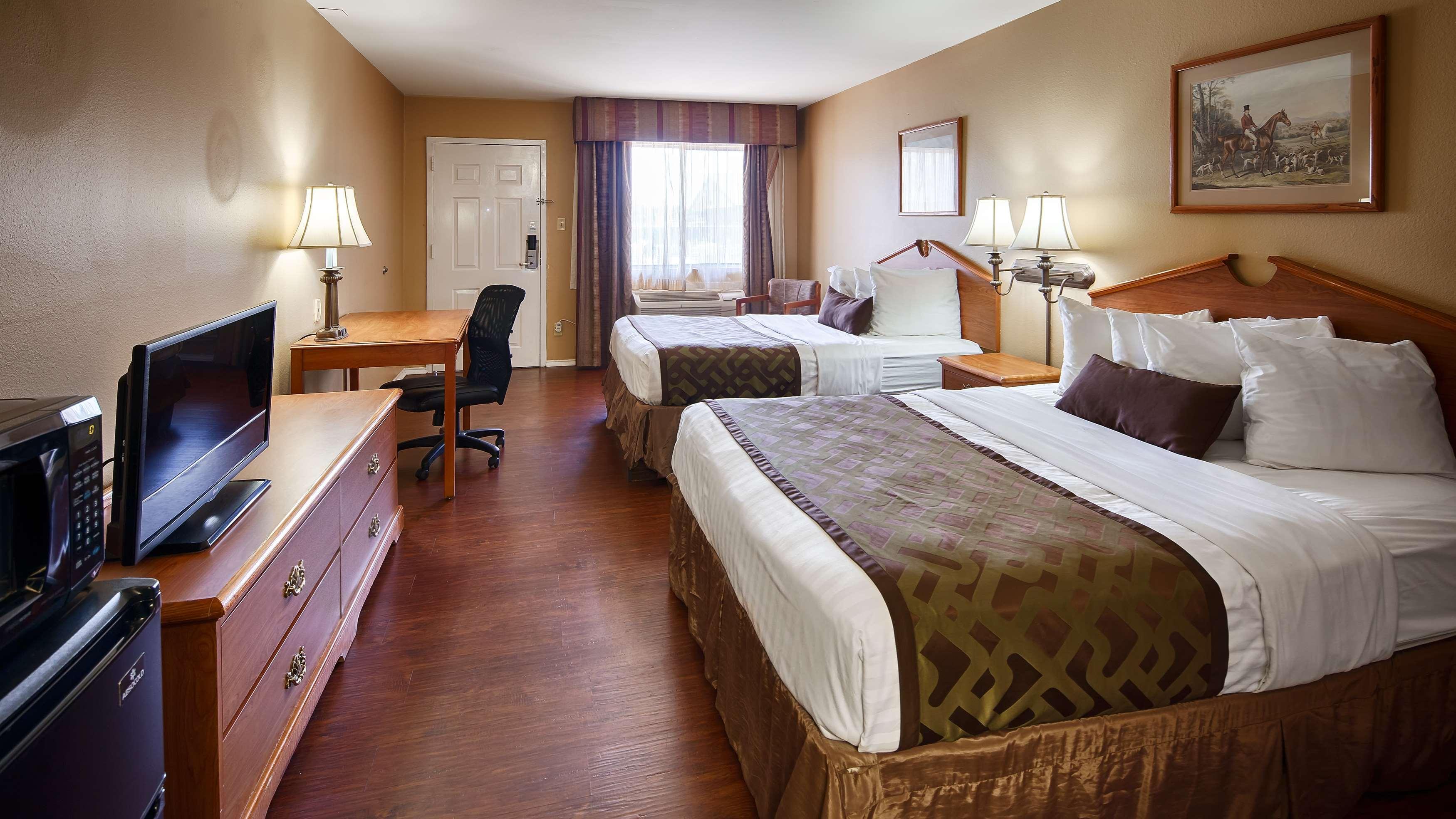 Best Western Plus Main Street Inn Brawley Bagian luar foto