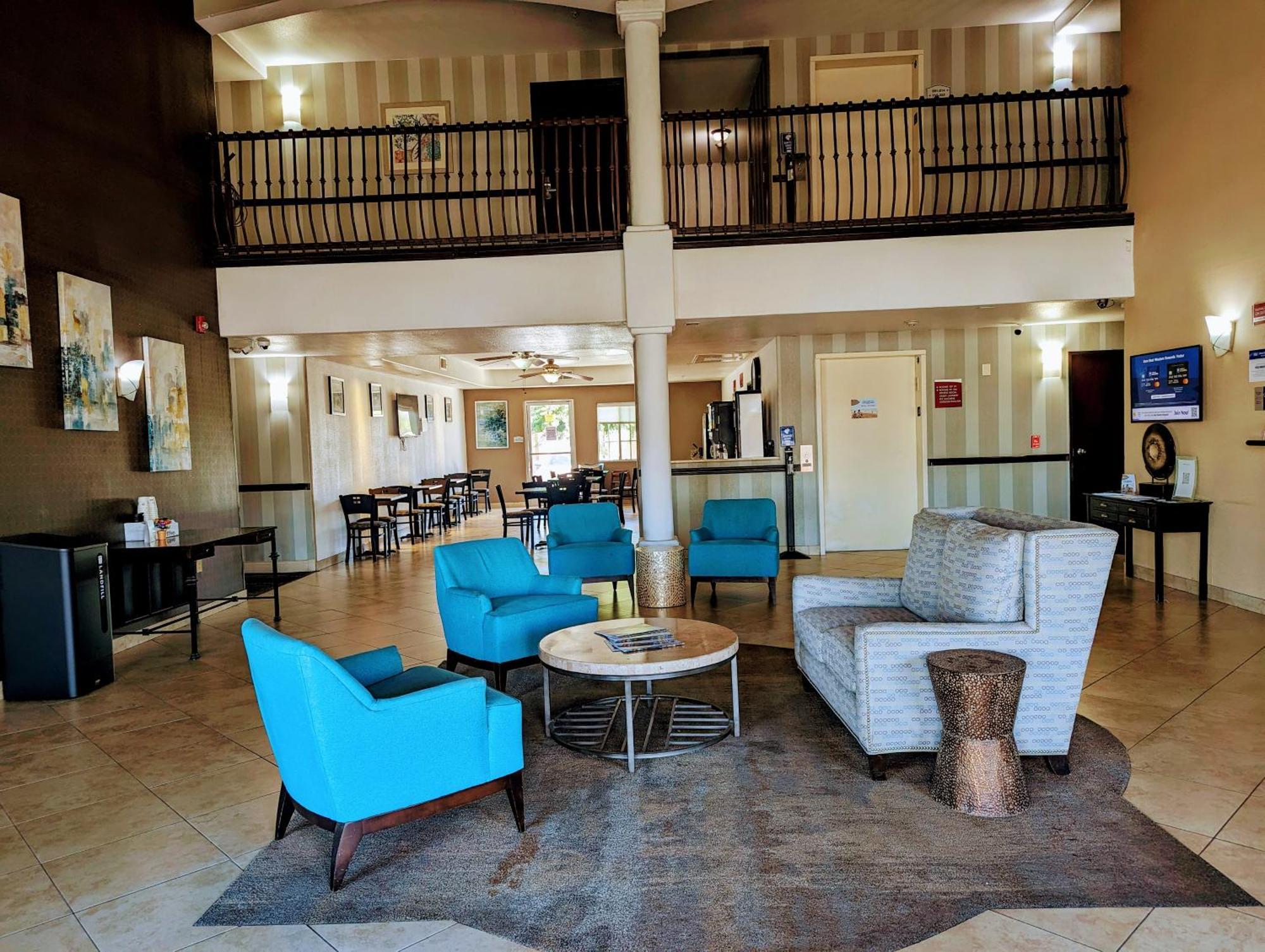 Best Western Plus Main Street Inn Brawley Bagian luar foto