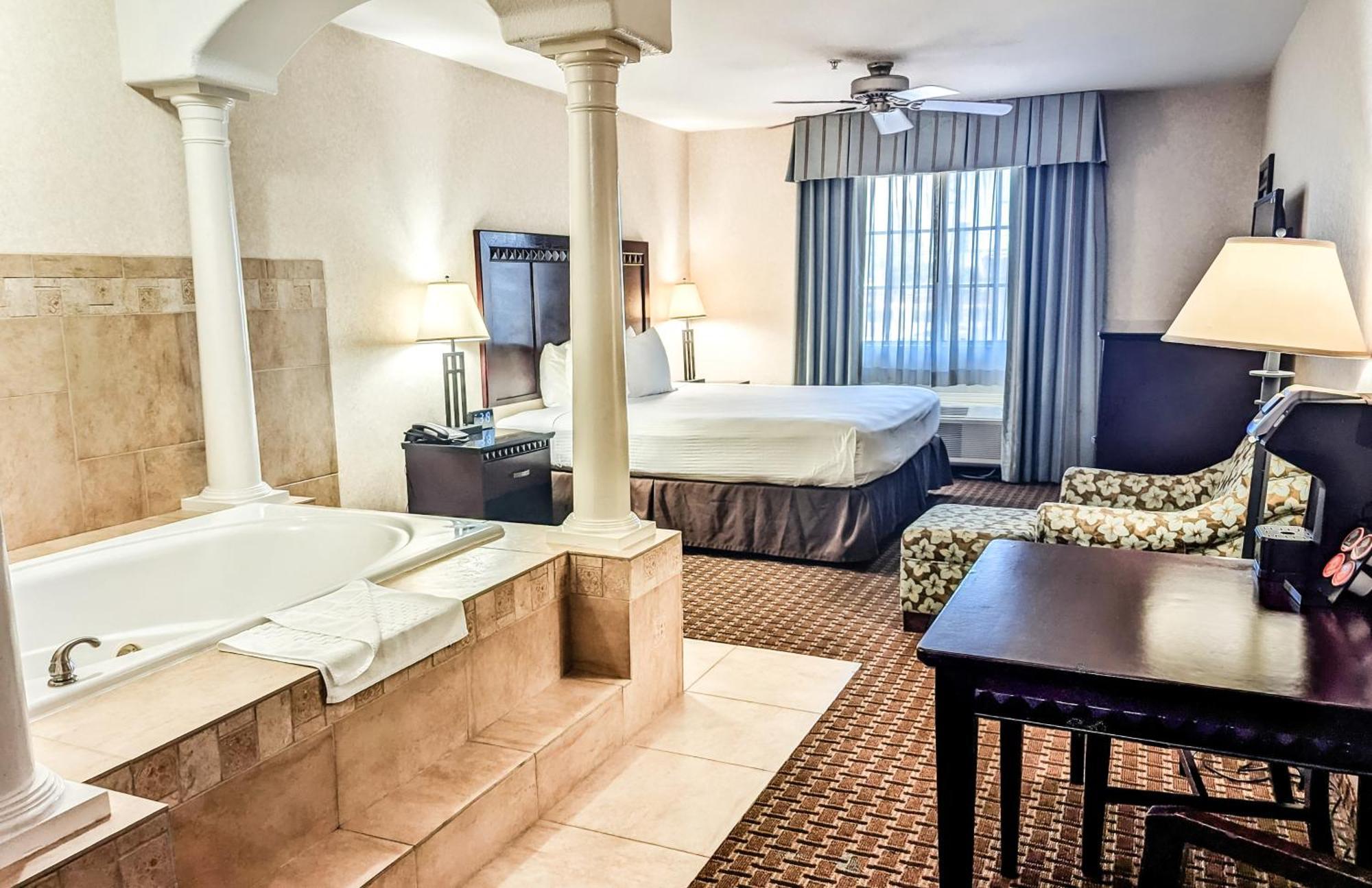 Best Western Plus Main Street Inn Brawley Bagian luar foto