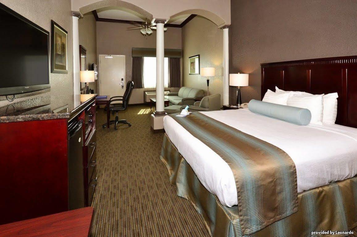 Best Western Plus Main Street Inn Brawley Ruang foto