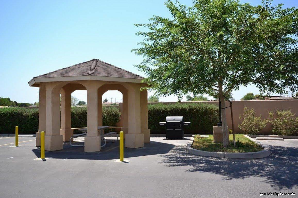 Best Western Plus Main Street Inn Brawley Bagian luar foto